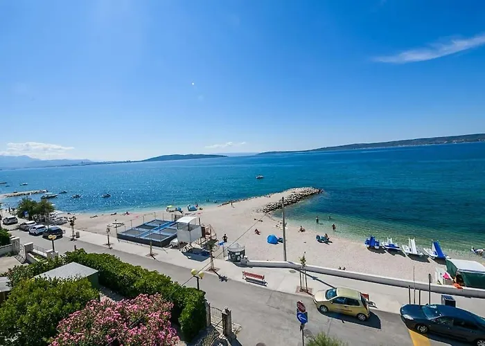 Stunning Beachfront Apartment With Roof Terrace